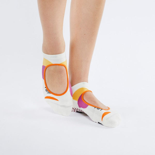 Buy Pointe Studio Shibori Strap Grip Socks  Injinji Performance - Injinji  Performance Shop