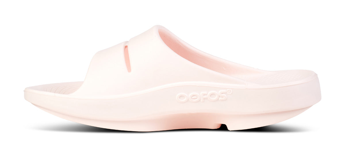 OOFOS OOahh Women&#39;s Slide - Blush