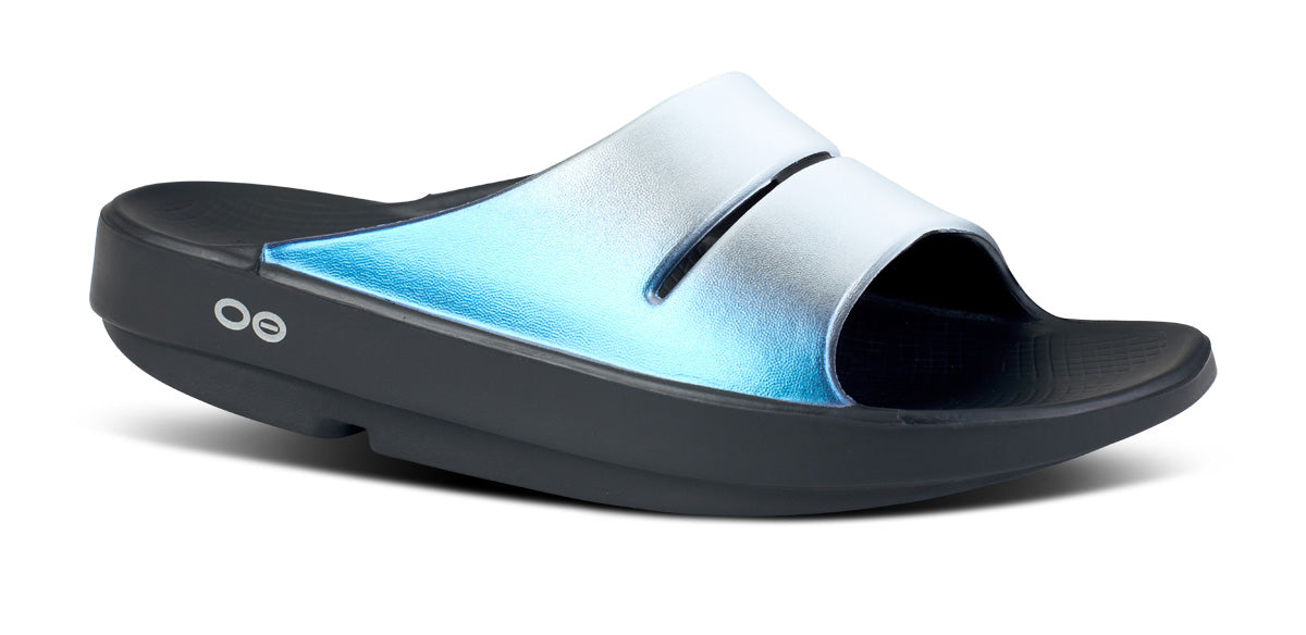 OOFOS Women&#39;s OOahh Luxe Slide - Frost