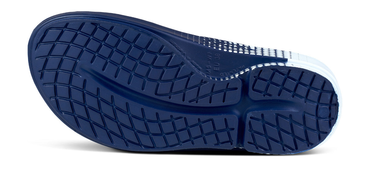 OOFOS Women&#39;s OOahh Sport Slide - Navy Matrix