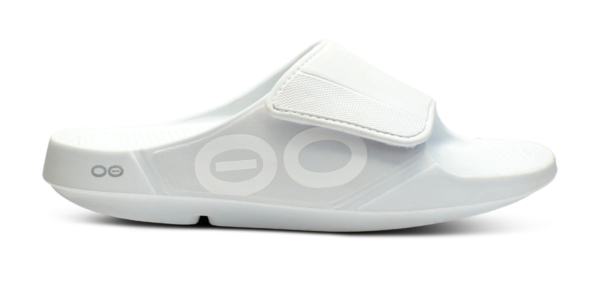 OOFOS Women&#39;s OOahh Sport Flex Slide - White