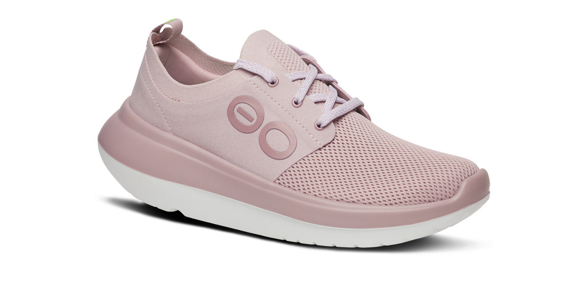 OOFOS Women&#39;s OOmy Stride Shoe - Stardust