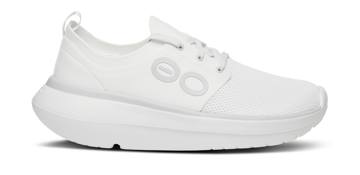 OOFOS Women&#39;s OOmy Stride Shoe - White/White