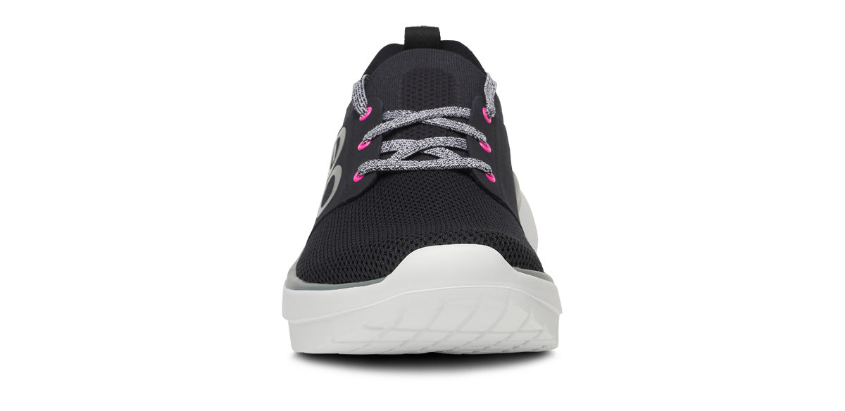 OOFOS Women&#39;s OOmy Stride Shoe - White/Black