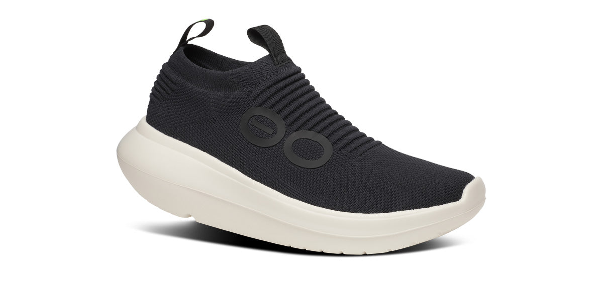 OOFOS Men&#39;s OOmy Zen - Chalk/Black